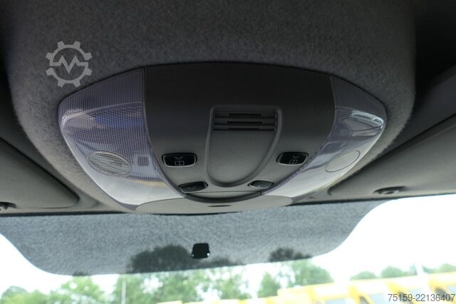 Panel van mercedes-benz Sprinter 314 CDI L2H3 Regale
