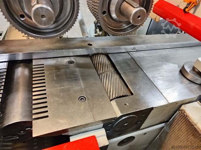 Gießmaschine WEINIG UNIMAT / POWERMAT 2000 (15kW side heads)