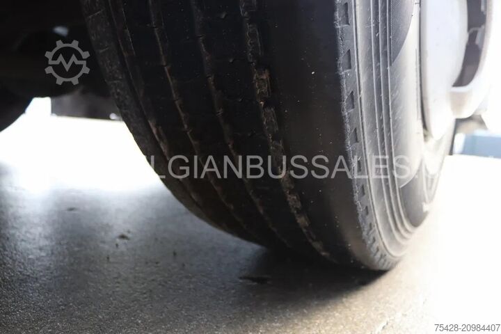 Motor coach MAN Lion's Coach L R08 / Full options