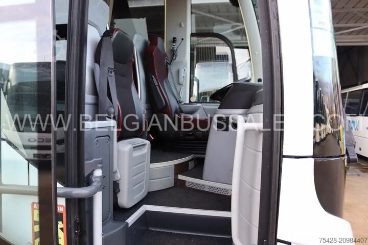 Motor coach MAN Lion's Coach L R08 / Full options