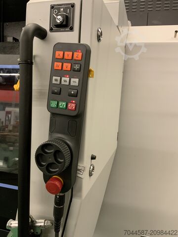 Machining center DN Solutions DNM 5700