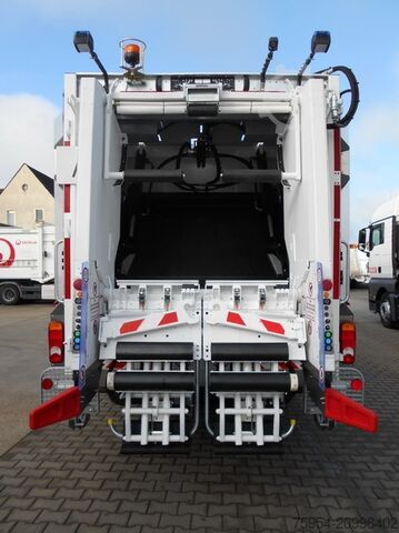 Garbage truck MAN TGS 28.360 6x2-4 BL / Zöller Medium X2