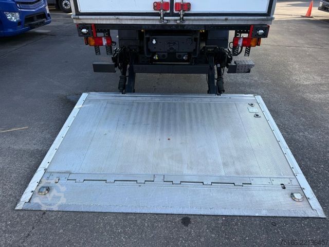 Refrigerated truck MAN TGX 26.470 Kühlkoffer 9,20 m LBW 1,5 T*THERMO