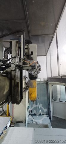 Machining center MAKA KPF-335RT