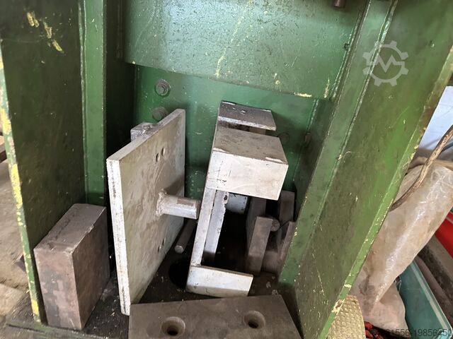 Hydraulische Presse WMW HydraulischePresse VEB Zeulenroda PYE10N