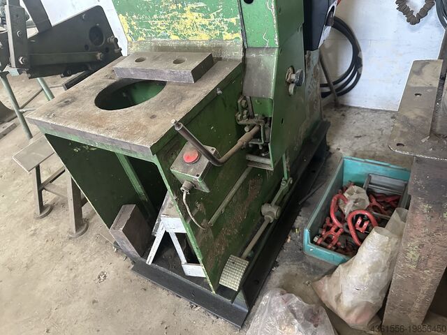 Hydraulische Presse WMW HydraulischePresse VEB Zeulenroda PYE10N