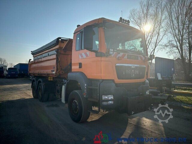 Dreiseitenkipper LKW MAN TGS 33.400 6x6 Winterdienst Streuer 2x Hydraulik