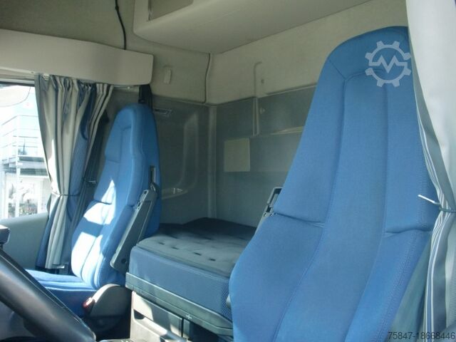 Standard SZM Volvo FH 500 Schubbodenhydraulik Standklima