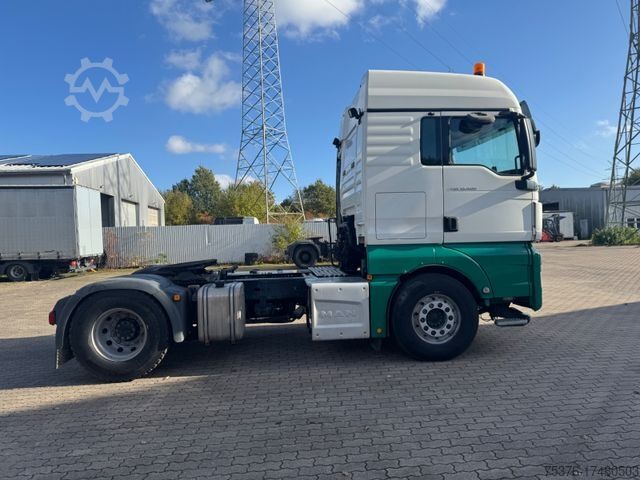 Standard tractor unit MAN TGX 18.460 mit Standklimaanlage