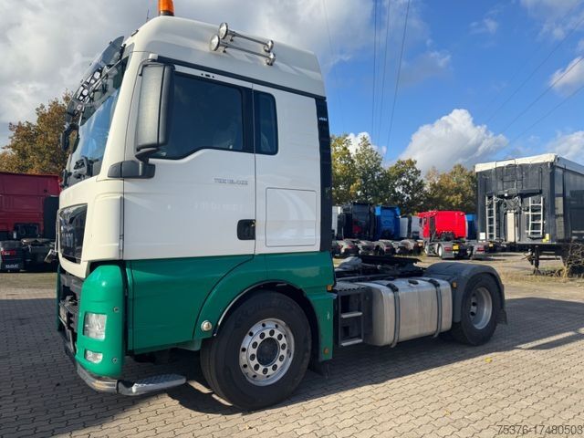 Standard tractor unit MAN TGX 18.460 mit Standklimaanlage