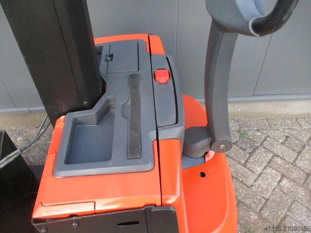Hochhubwagen BT SWE 080L