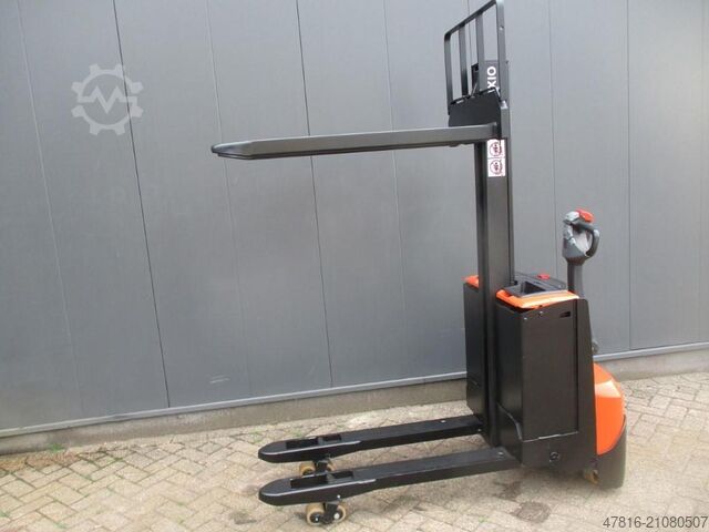 Hochhubwagen BT SWE 080L