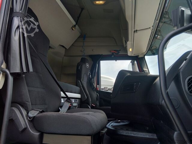 Standard SZM Iveco S-Way AS 440 S 49 T/FP Standklima ACC