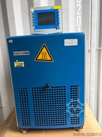 Thermo Haake C30S Phoenix II – Labor-Kühl- und Heizthermostat Thermo Haake C30S Phoenix II – laboratoryjny termostat chłodząco-grzewczy Thermo Haake C30S Phoenix II – laboratoryjny termostat chłodząco-grzewczy