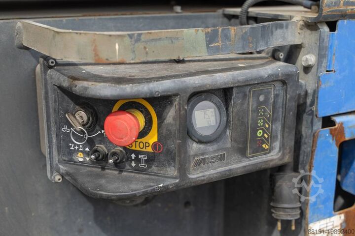 Scissor lift Aichi SV 10 EWL