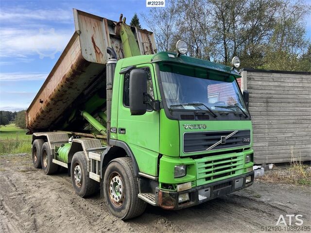 Hook arm system Volvo FM12 8x4 hook truck repair object w/ 20 t hook and