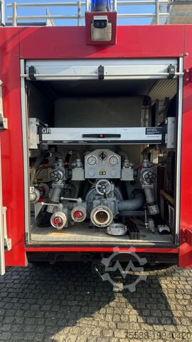 Feuerwehrauto Mercedes-Benz 1222