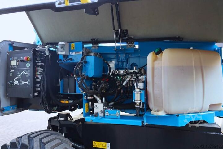 Telescopic boom lift Genie S85XC Valid inspection, *Guarantee! Diesel, 4x4 Dr