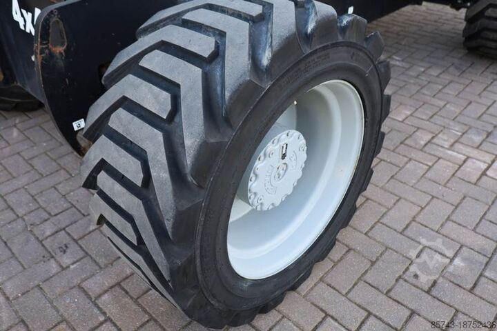 Telescopic boom lift Genie S85XC Valid inspection, *Guarantee! Diesel, 4x4 Dr