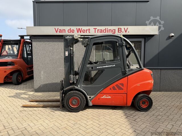Linde H30D-01 Triplex 460 Free Lift / Sideshift / 4th Function VW Diesel 2011 LINDE H30D-01 Triplo 460 Freelift / Sideshift / 4e Functie VW Diesel 2011