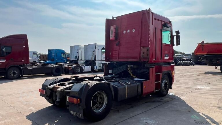 Standard tractor Renault AE 440 Magnum E-tech (BOITE MANUELLE / MANUAL G...