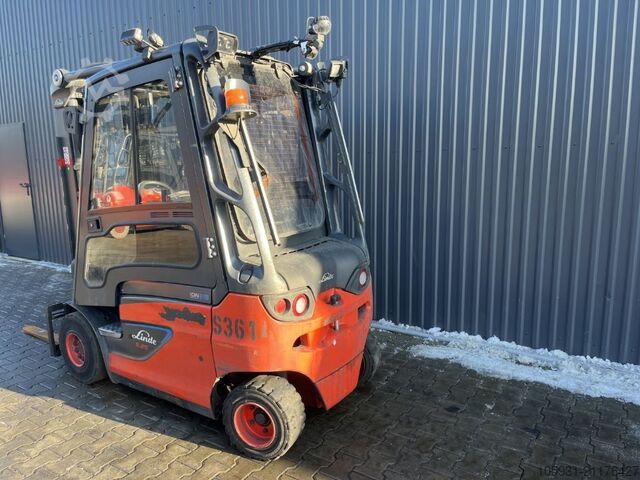 Elektro 4 Rad-Stapler Linde E25-01