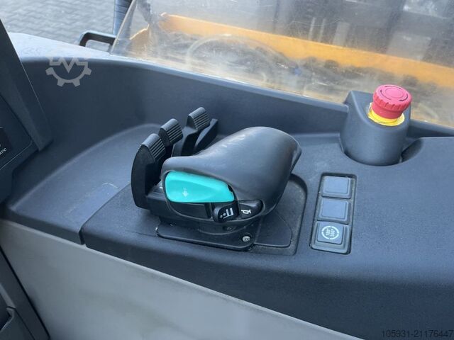Schubmaststapler Jungheinrich ETV214