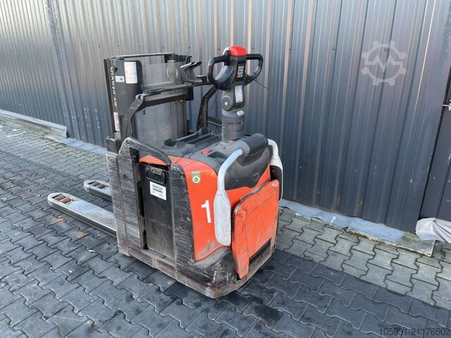 Fahrerstandstapler BT SPE200D