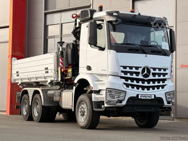 3-Seiten-Kipper Mercedes-Benz Arocs 3348 AK 6x6 Krankipper mit Fassi F195A2.24