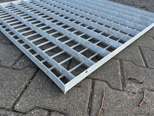 Grating Gesamtbreite: 980 mm / Gesamttiefe: 1.000 mm / Maschenweite: 90 x 50 mm/ (R)