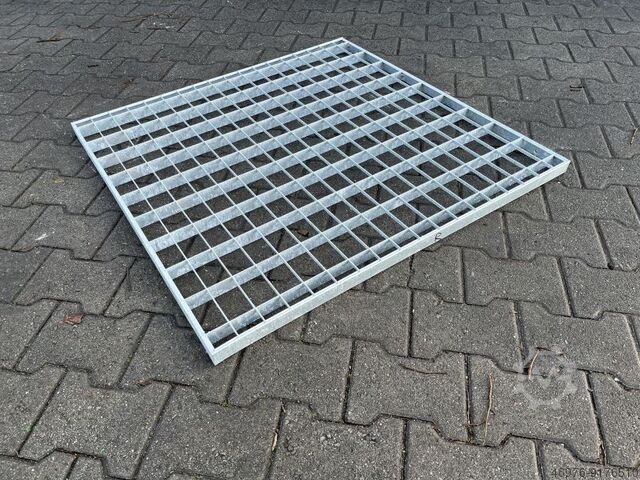 Grating Gesamtbreite: 980 mm / Gesamttiefe: 1.000 mm / Maschenweite: 90 x 50 mm/ (R)