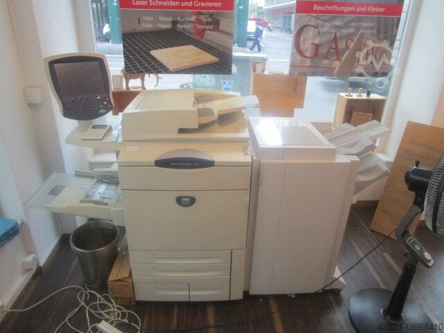 DIGITAL PRINTER XEROX DC250 mit Broschürenfinischer
