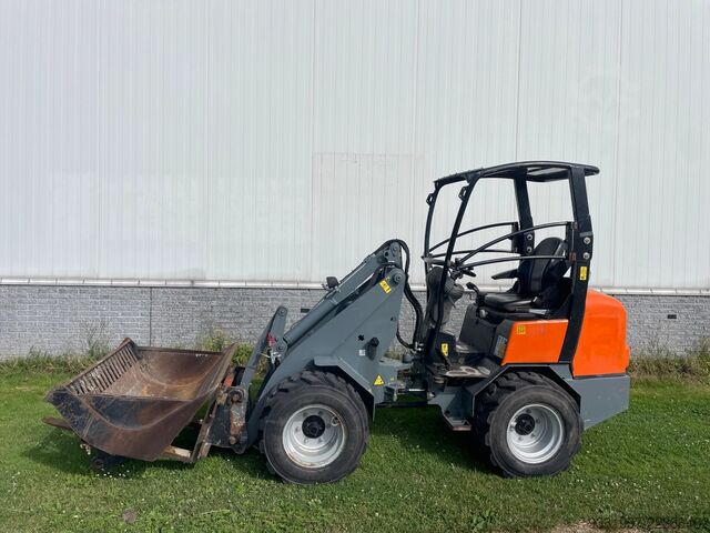 Lader Giant 337T kniklader shovel