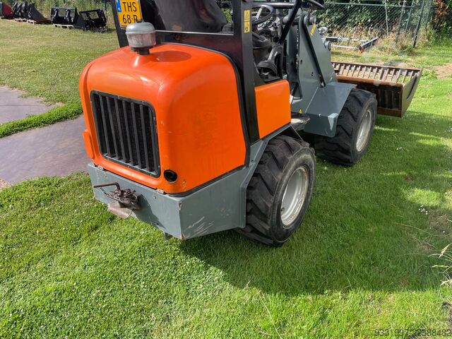 Lader Giant 337T kniklader shovel