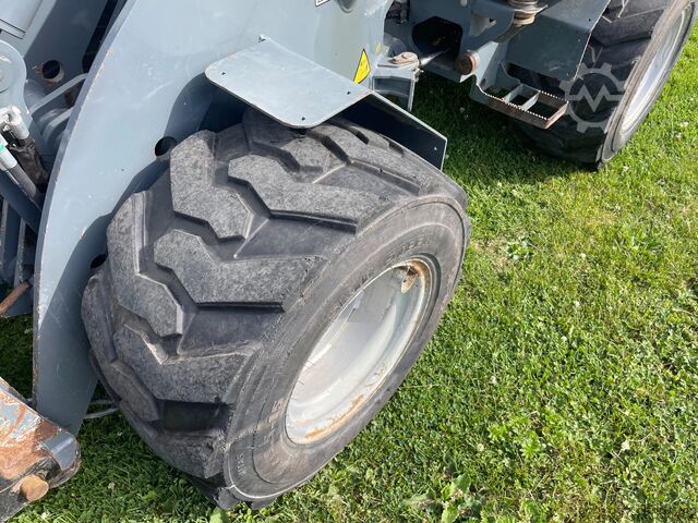 Lader Giant 337T kniklader shovel