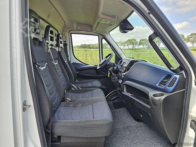 Koffer IVECO DAILY 35S14       Bakwagen Laadklep!