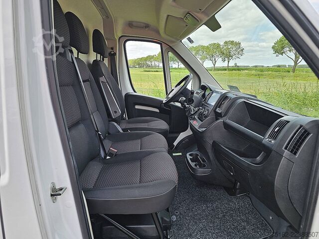 Hochdachkombi CITROEN JUMPER 2.2 L4H2 Airco Carplay !