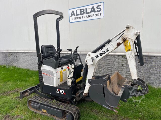 Mini excavator Bobcat E10 minigraver BJ 2023 slechts 615 uur