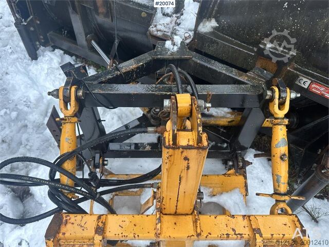 GMI KDA 260 diagonal plow GMI KDA 260 diagonal plow