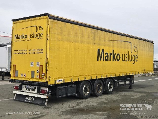 Auflieger mit Pritsche & Plane Schmitz Cargobull Semitrailer Curtainsider Standard