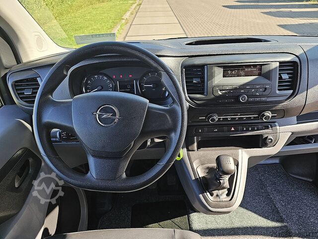 High-roof van OPEL VIVARO 1.5 L2 NAP Euro6 3-Zits!