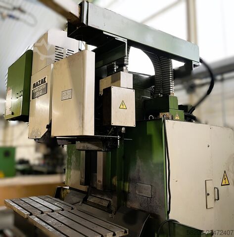 CNC turning and milling center Mazak SV-12