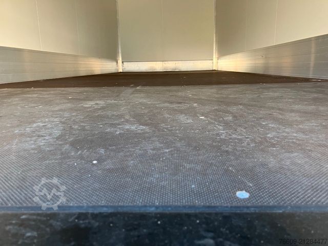 Swap body trailer KRONE Wechselbrücke Kühlaufbau