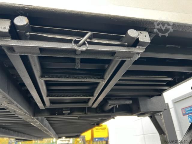 Anhänger-Wechselpritsche KRONE Wechselkoffer Heck Alu.- Rolltor