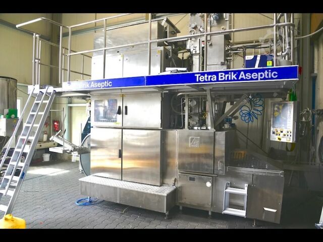 Used Tetra Pak TBA 19 200ML Slim Filling machine Tetra Pak® TBA 19 V10