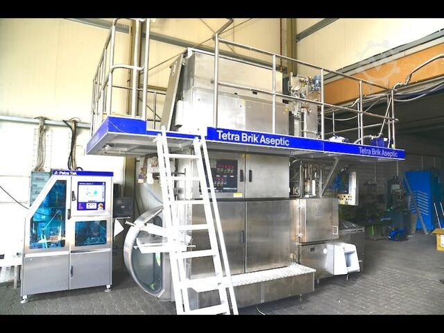 Used Tetra Pak TBA 19 200ML Slim Filling machine Tetra Pak® TBA 19 V10