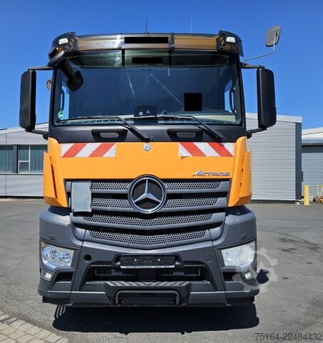 Standard tractor unit Mercedes-Benz Actros 1846 LS 4x2