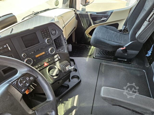 Standard tractor unit Mercedes-Benz Actros 1846 LS 4x2