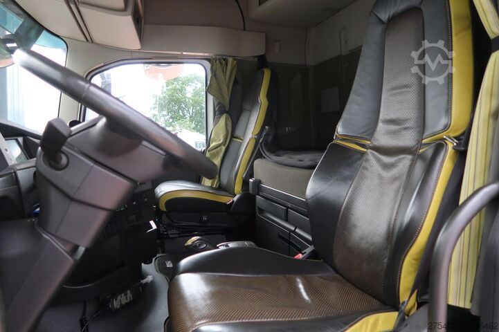 Standard-SZM Volvo FH 16.750 6X4T/ FULL AIR/ RETARDER/ LIFTING AXLE