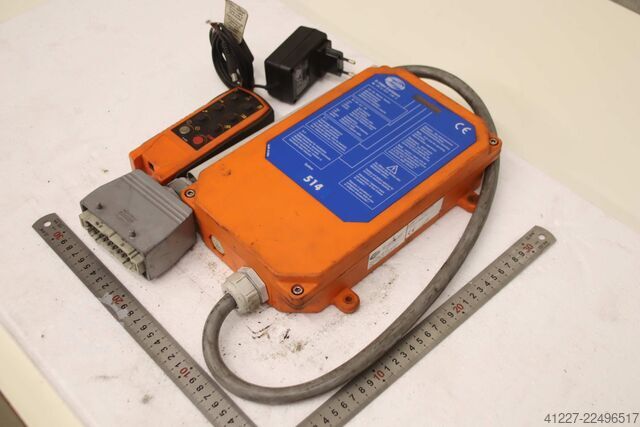 Radio remote control crane operation HBC radiomatic FSE 514